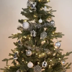 112pcs Silver And White Christmas Ornament Balls -Christmas Decorations Store 112 Pcs Silver amp White Christmas Assorted Ornaments with a Star Tree Topper 1 result 1024x1024 1 600x600 1