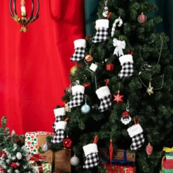 18pcs Black And White Plaid Christmas Stockings 13 18pcs Black And White Plaid Christmas Stockings -Christmas Decorations Store 18 PacksChristmas White Black Buffalo Plaid Stockings 5in 8 600x600 1