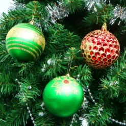 18Pcs Red, Green & Gold Glitter Ball 3.15in 13 18Pcs Red, Green & Gold Glitter Ball 3.15in -Christmas Decorations Store 18Pcs Red Green amp Gold Glitter Ball 3 5 600x600 1
