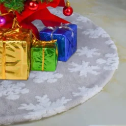 Christmas Decorations Store 23 White Snowflake Christmas Tree Skirt 36in