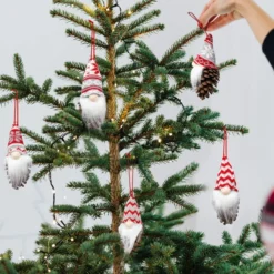 6Pcs Pine-cone Body Gnome Ornaments Set 13 6Pcs Pine-cone Body Gnome Ornaments Set -Christmas Decorations Store 6Pcs Pine cone body Gnome Ornaments Set 7 result 600x600 1