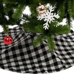 Black And White Buffalo Plaid Christmas Tree Skirt 48in -Christmas Decorations Store Buffalo Red Large Plaid Christmas Tree Skirt 48in 4 result 1 600x342 1