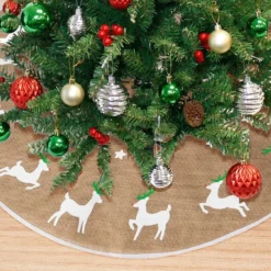 Reindeer Christmas Tree Skirt 48in -Christmas Decorations Store Burlap Reindeer Tree Skirt 48in 3 result 600x600 1