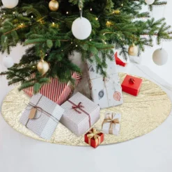 Gold Sequin Christmas Tree Skirt 48in 11 Gold Sequin Christmas Tree Skirt 48in -Christmas Decorations Store Sparkly Sequin Tree Skirt Gold 48in 4 result 600x600 1